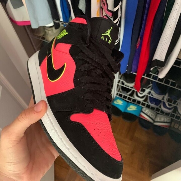 Jordan Shoes - Jordan 1 “hot punch”